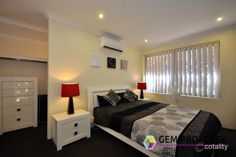 Property photo of 11 Hoffman Way Byford WA 6122