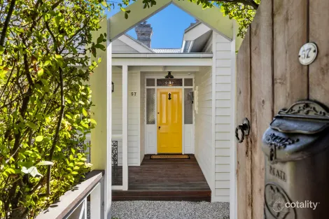 57 High St, Woodend, VIC 3442