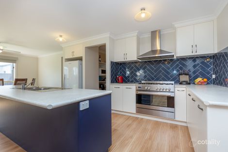 Property photo of 51 Swan Lake Drive Sale VIC 3850