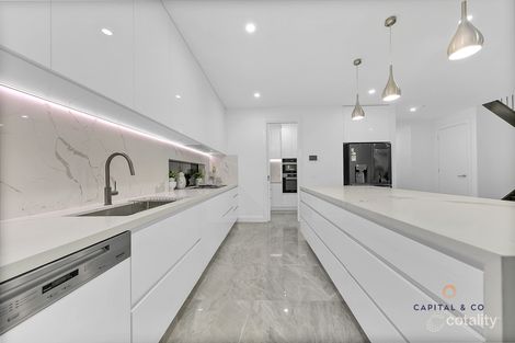 Property photo of 121 Fairways Boulevard Craigieburn VIC 3064