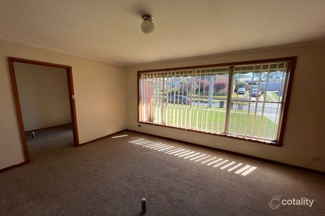 Property photo of 16 Dunbar Grove Churchill VIC 3842