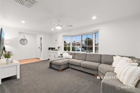 Property photo of 112 Kurrajong Road Narre Warren VIC 3805