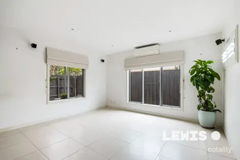 Property photo of 2/15 Hyde Street Hadfield VIC 3046