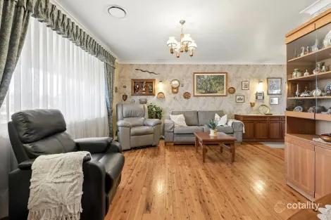 Property photo of 80 Flinders Road Georges Hall NSW 2198