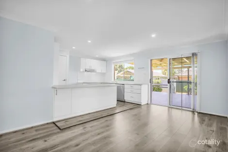 Property photo of 10 Hatchinson Crescent Jamisontown NSW 2750
