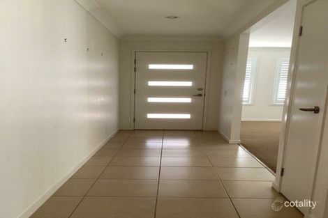 Property photo of 27 Oxley Circuit Urraween QLD 4655