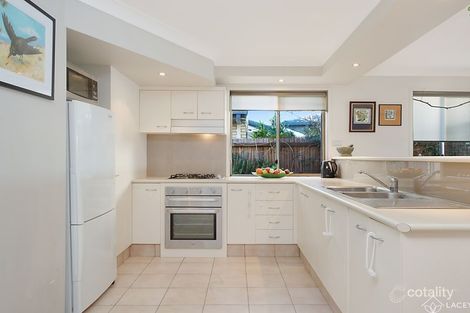 Property photo of 1/276 Christine Avenue Varsity Lakes QLD 4227