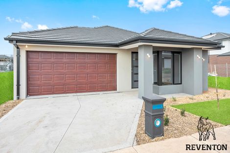5 Arapiles Rd, Donnybrook, VIC 3064