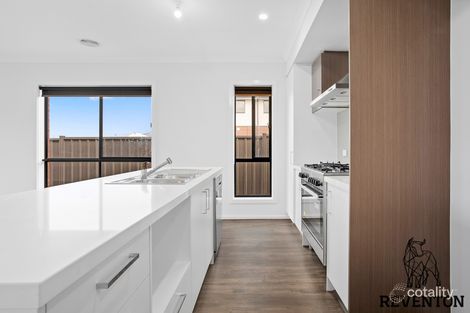 Property photo of 5 Arapiles Road Donnybrook VIC 3064