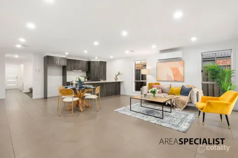 Property photo of 32 Kernot Parade Clyde VIC 3978