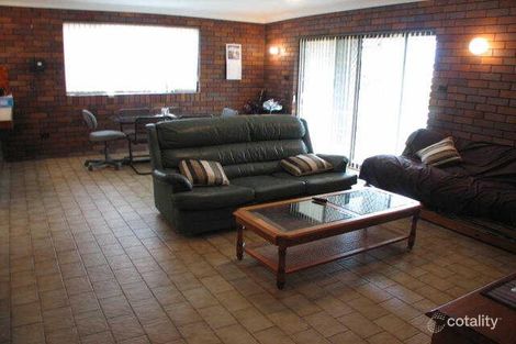 Property photo of 8 Bonhill Court Hillcrest QLD 4118