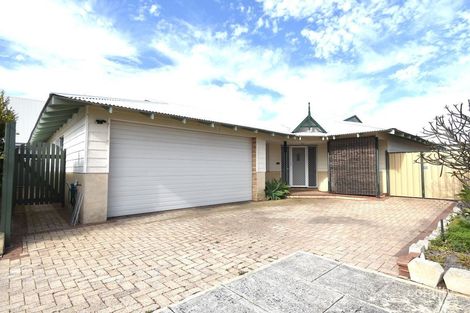 Property photo of 82B Gloucester Crescent Shoalwater WA 6169