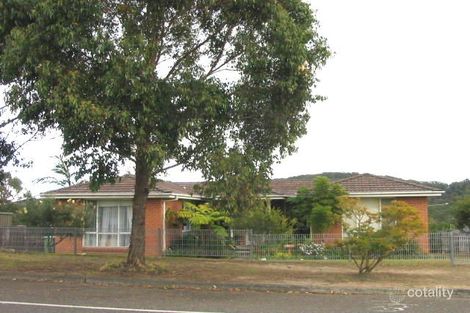 215 Cresthaven Ave, Bateau Bay, NSW 2261