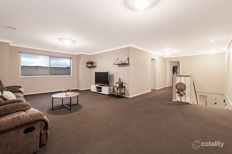 Property photo of 6 Compton Way Clyde North VIC 3978