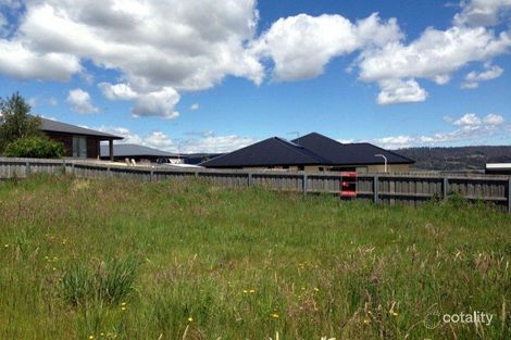 Property photo of 3 Penicola Place Newnham TAS 7248