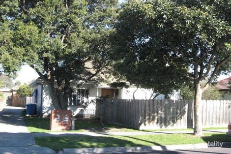 1/2 Walsh St, Noble Park, VIC 3174