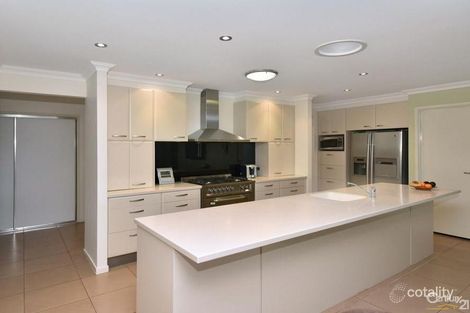 Property photo of 32 Nioka Drive Highfields QLD 4352