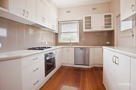 Property photo of 2/18 Riversdale Road Hawthorn VIC 3122