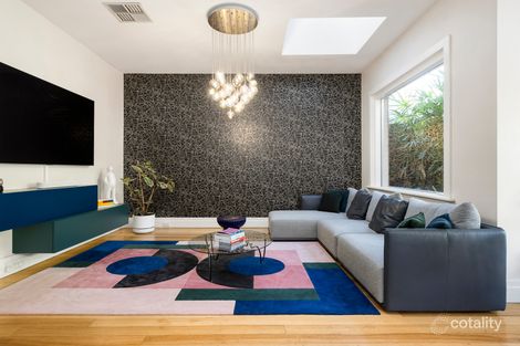 Property photo of 2 Ellesmere Road Windsor VIC 3181