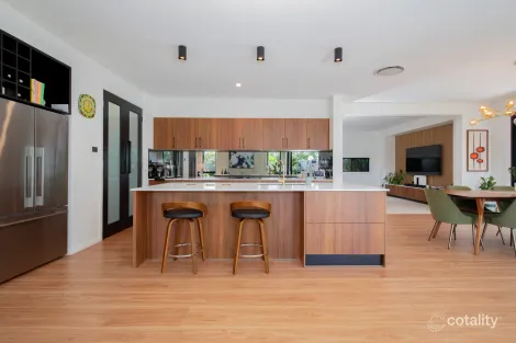 Property photo of 13 Settlers Boulevard Chisholm NSW 2322