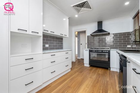 Property photo of 8 Victoria Street Temora NSW 2666