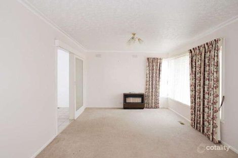 Property photo of 8 Madigan Court Highton VIC 3216