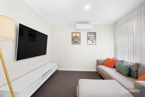 Property photo of 10 Caper Close Springfield Lakes QLD 4300