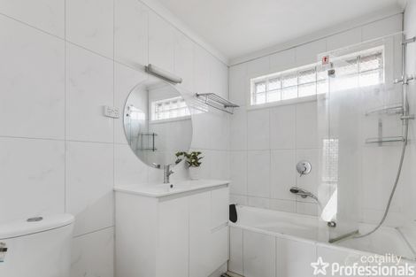 Property photo of 6 Villa Road Springvale VIC 3171