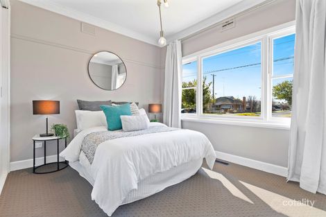 Property photo of 211 Dowling Street Wendouree VIC 3355