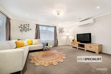 Property photo of 17 Elwood Avenue Pakenham VIC 3810