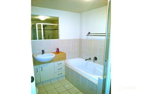 Property photo of 30/24 Slatyer Avenue Bundall QLD 4217