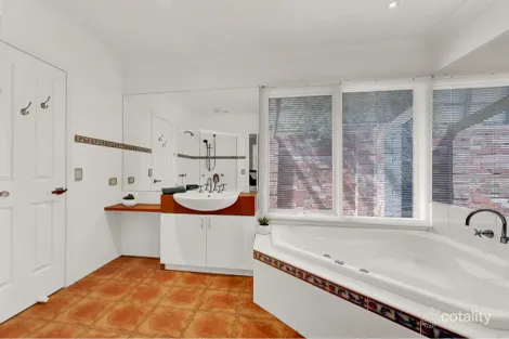 Property photo of 5 Meaka Court Warrandyte VIC 3113