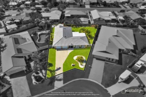 Property photo of 11 Chiltern Place Sandstone Point QLD 4511