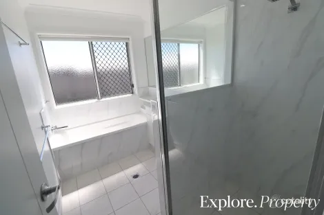 Property photo of 28 Almora Drive Beaconsfield QLD 4740