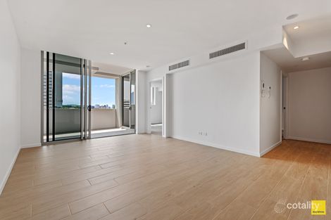 Property photo of 10/95 Linton Street Kangaroo Point QLD 4169