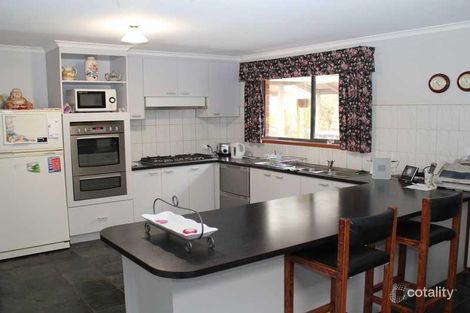 Property photo of 46 Horder Crescent Darley VIC 3340