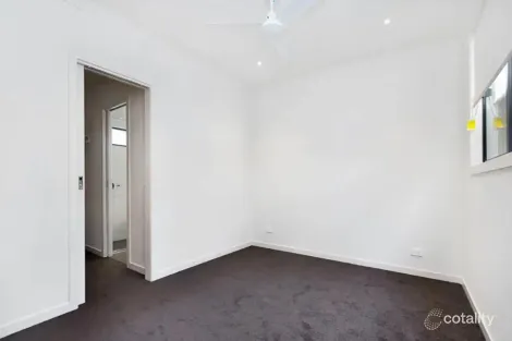 Property photo of 5/43 Deschamp Crescent Rowville VIC 3178