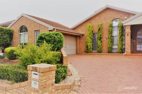 16 Australia Dr, Taylors Lakes, VIC 3038