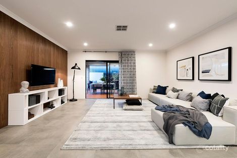 7 Mckinley Rd, Hilbert, WA 6112