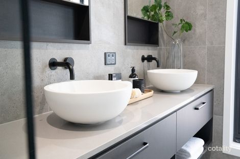 Property photo of 7 Freeman Crescent Baranduda VIC 3691