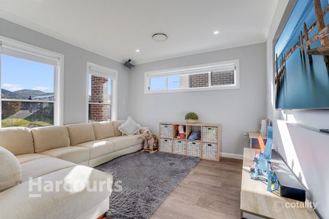 Property photo of 6 Wattle Street Spring Farm NSW 2570