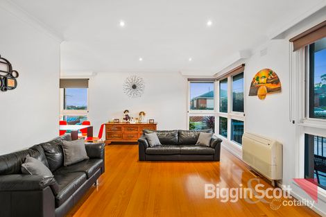 Property photo of 19 Chivers Avenue Glen Waverley VIC 3150