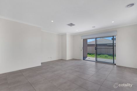 Property photo of 8 Darge Road Mambourin VIC 3024