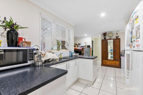 66 Selwyn St, North Booval, QLD 4304