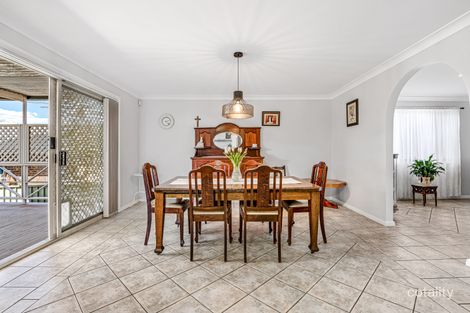 Property photo of 1/40 Edinburgh Circuit Cecil Hills NSW 2171