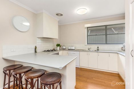 Property photo of 7 Hynam Avenue Kangaroo Flat VIC 3555