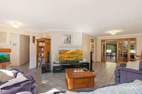 Property photo of 11 Woodbine Close Lisarow NSW 2250