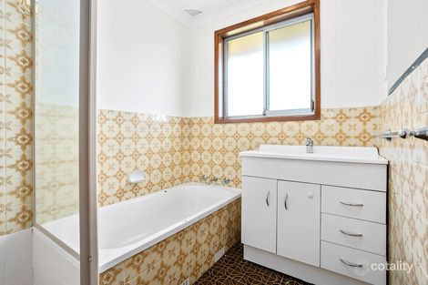 Property photo of 8 Goolagong Circuit Mount Warrigal NSW 2528
