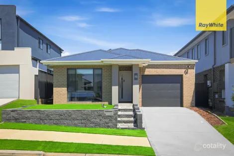 15 Nammoona Rd, Colebee, NSW 2761