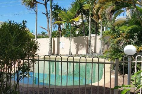 2/5 Perry St, Coolum Beach, QLD 4573